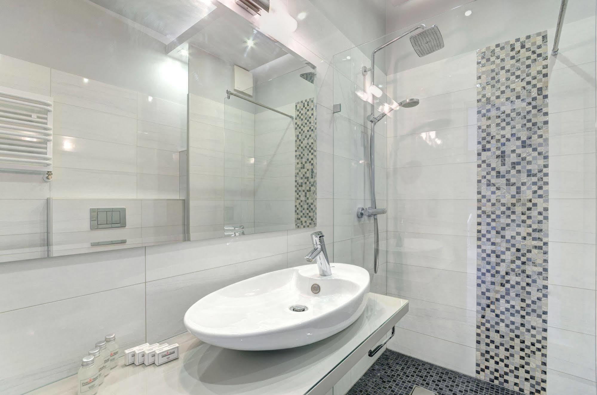 Swanky And Modern Marina Residence Sopot Bagian luar foto
