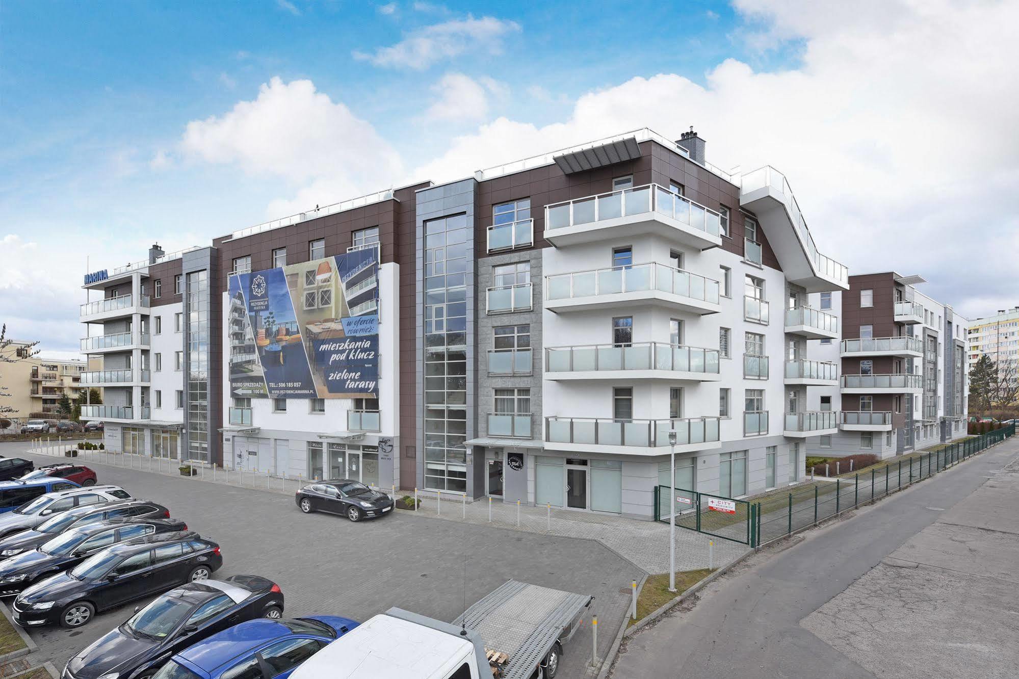 Swanky And Modern Marina Residence Sopot Bagian luar foto