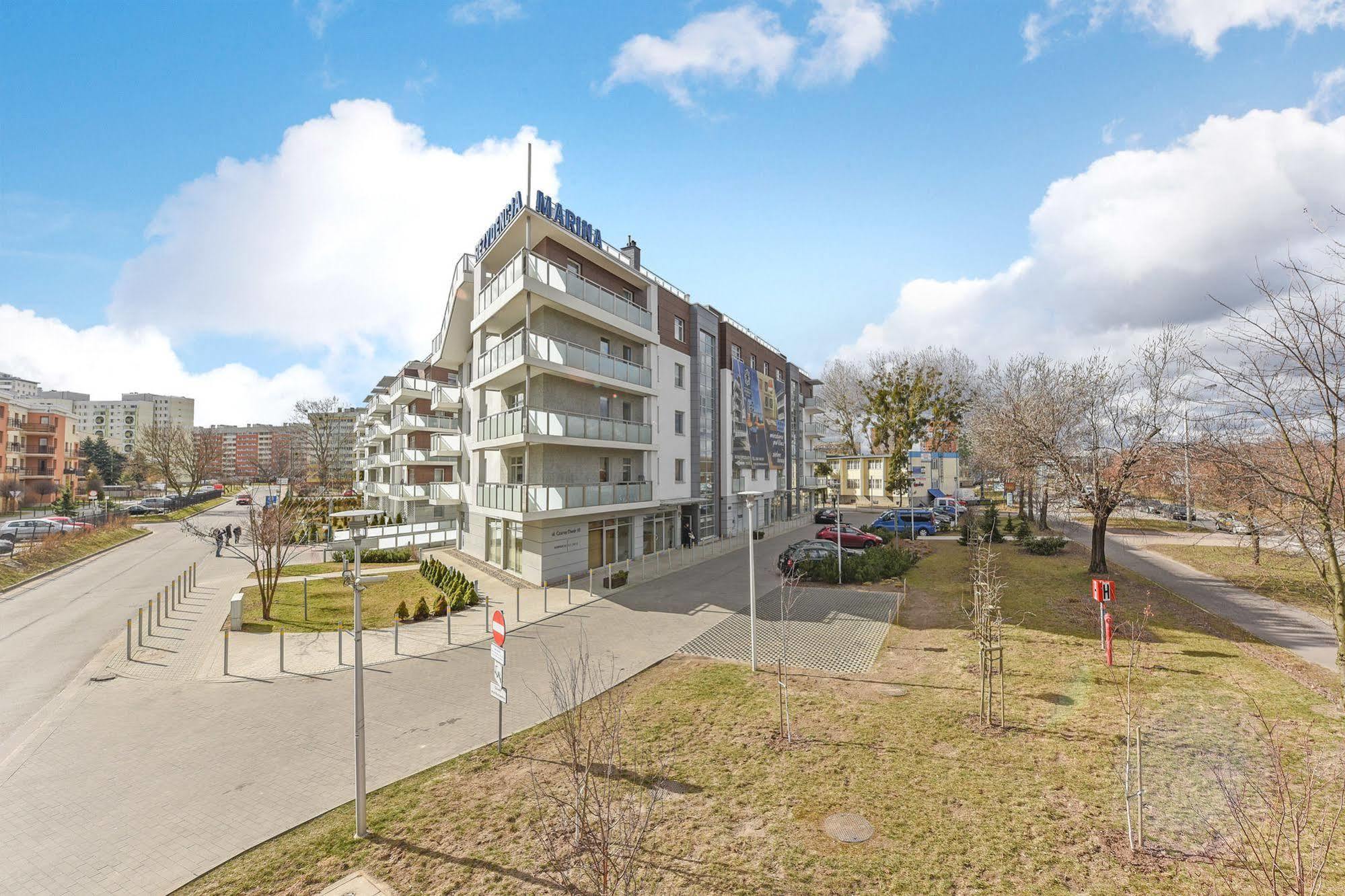 Swanky And Modern Marina Residence Sopot Bagian luar foto