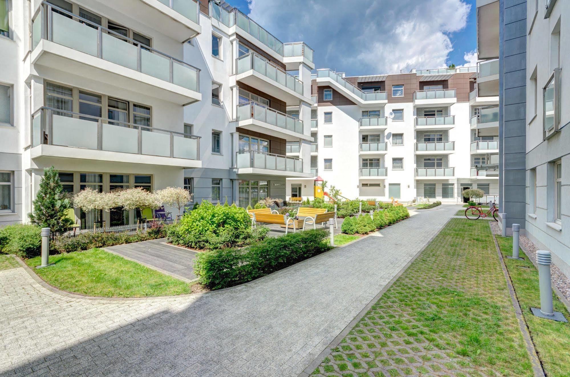 Swanky And Modern Marina Residence Sopot Bagian luar foto