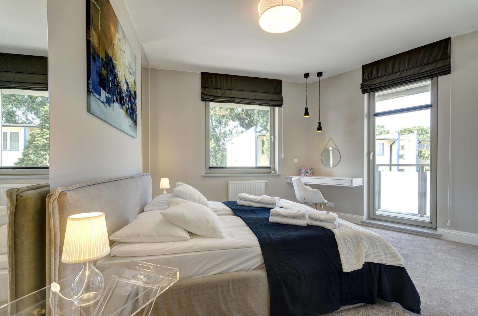 Swanky And Modern Marina Residence Sopot Bagian luar foto